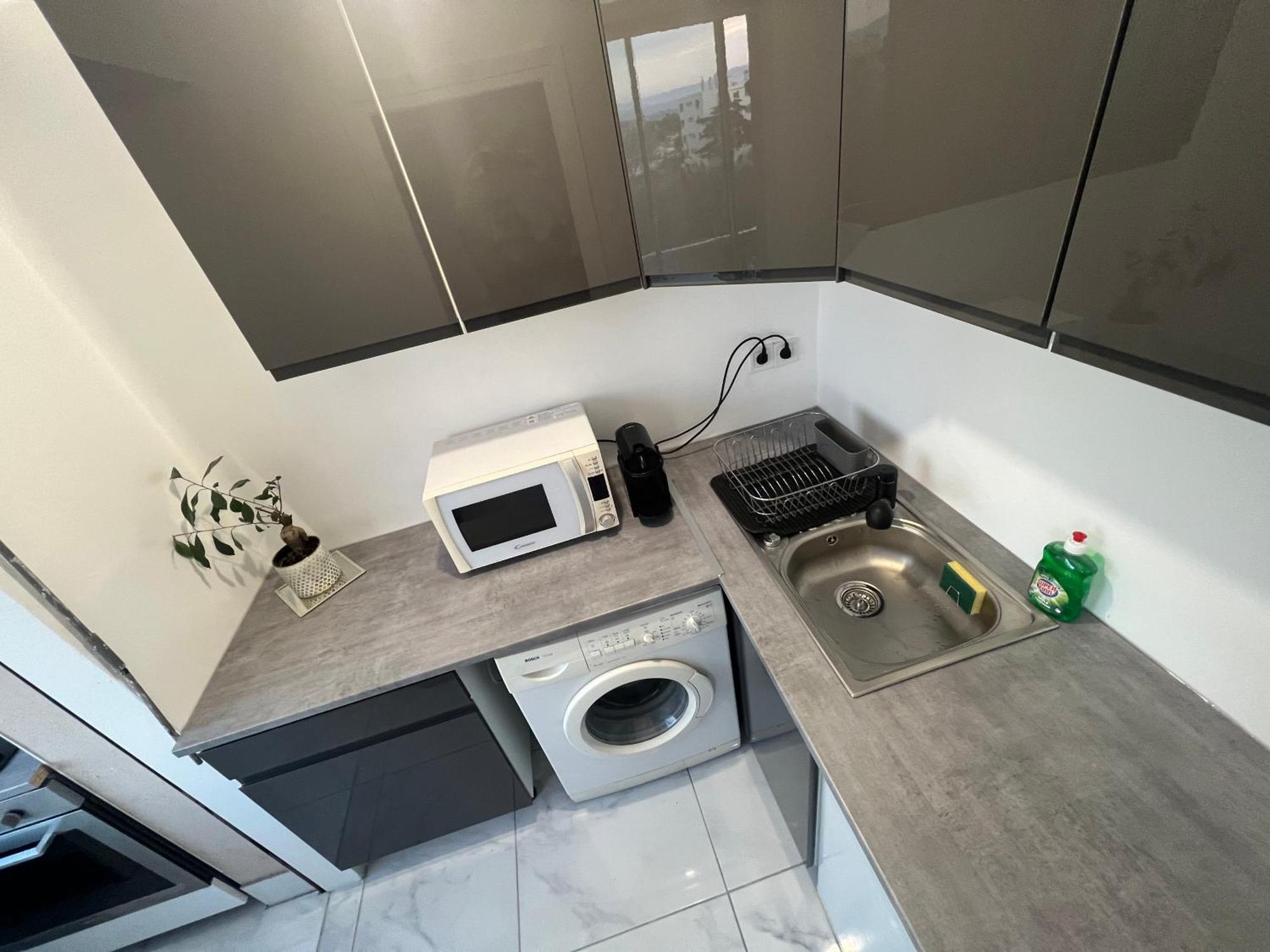 Studio 4 Couchages A 12 Min De La Plage A Pied Avec Wifi, Le Parking Est En Option أنتيب المظهر الخارجي الصورة